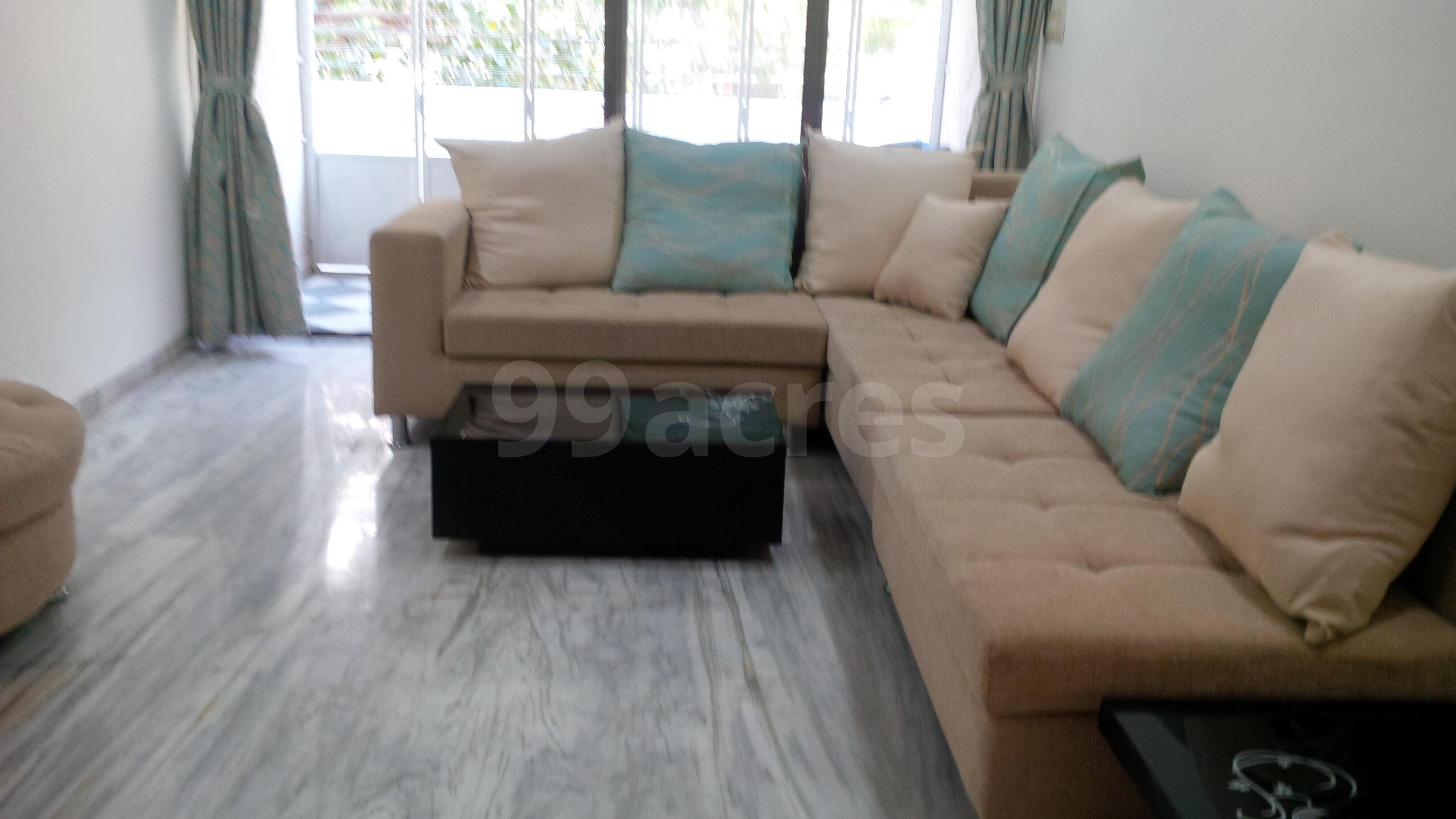 3 BHK Apartment for Rent in Bandra West Mumbai