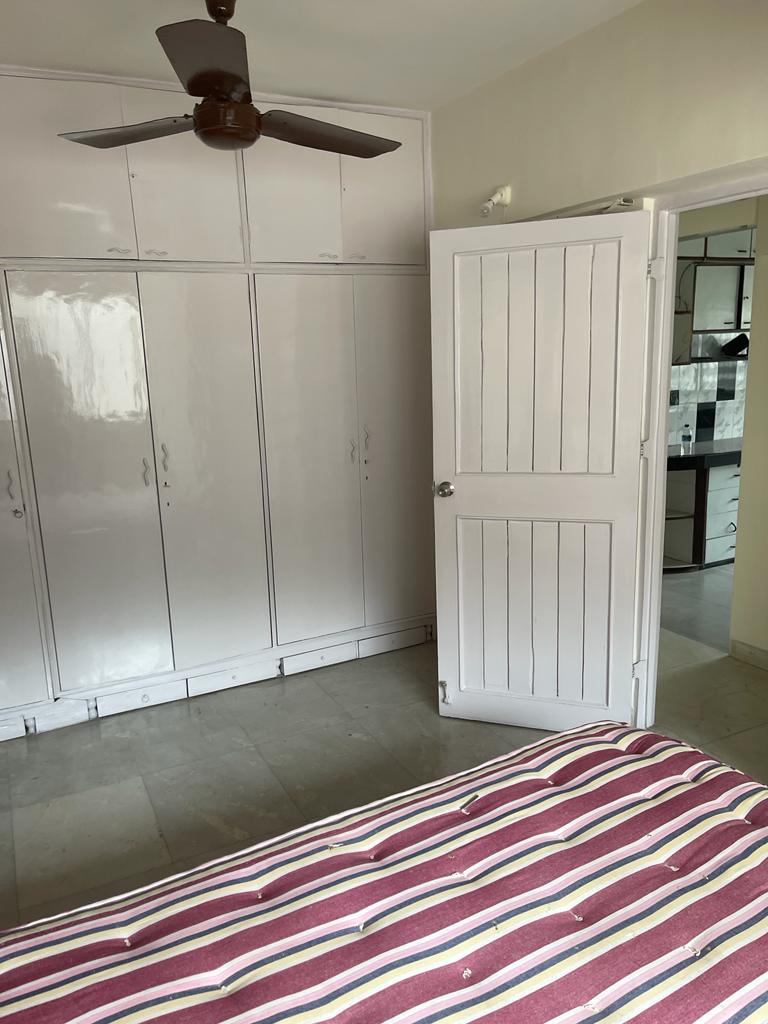 2 BHK Apartment for Rent in Juhu Circle Mumbai