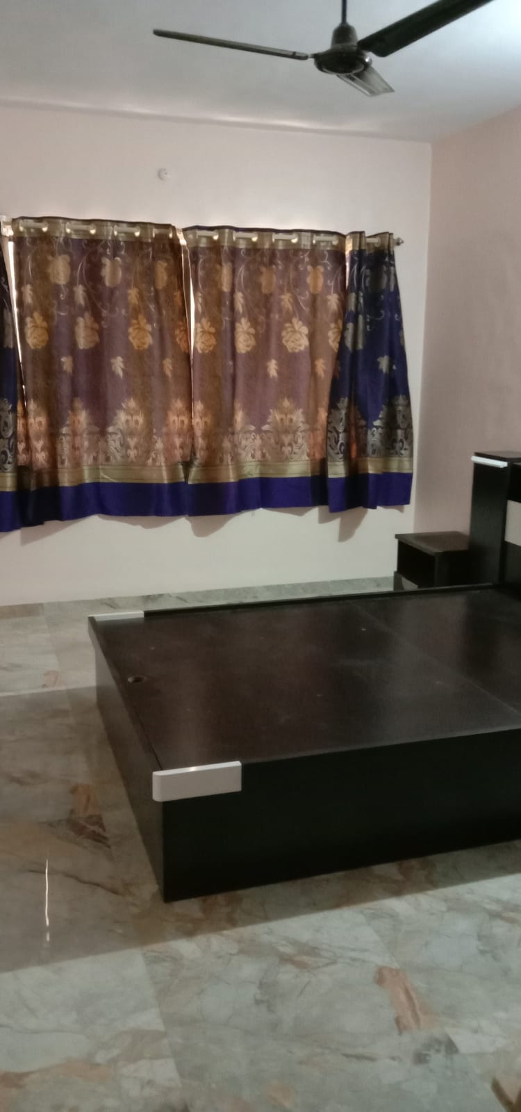 2 BHK Apartment for Rent in Juhu Mumbai