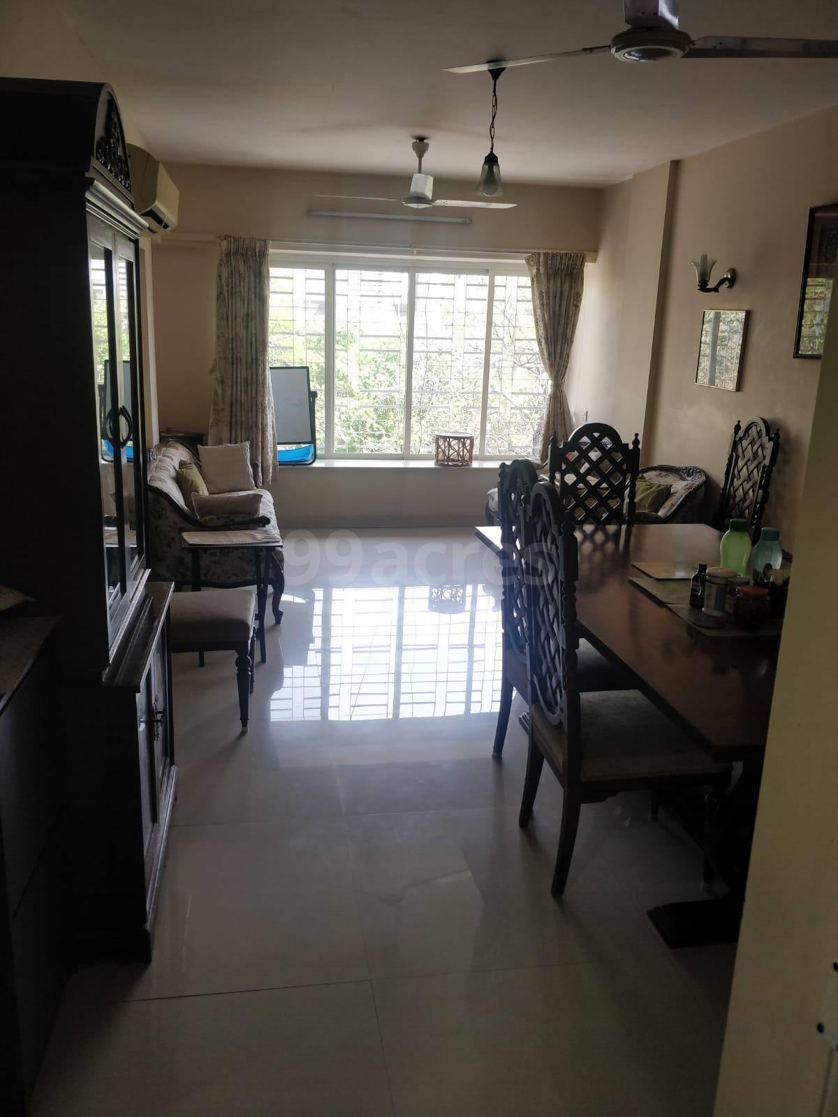 2 BHK Apartment for Sale in Off Hill Road Mumbai