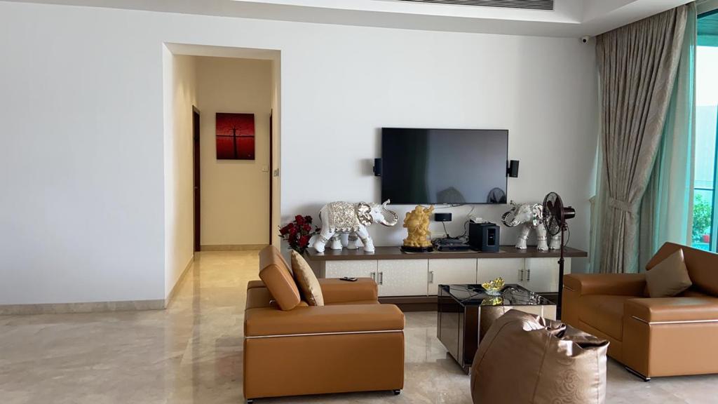 5 BHK Apartment for Rent in Lower Parel Mumbai