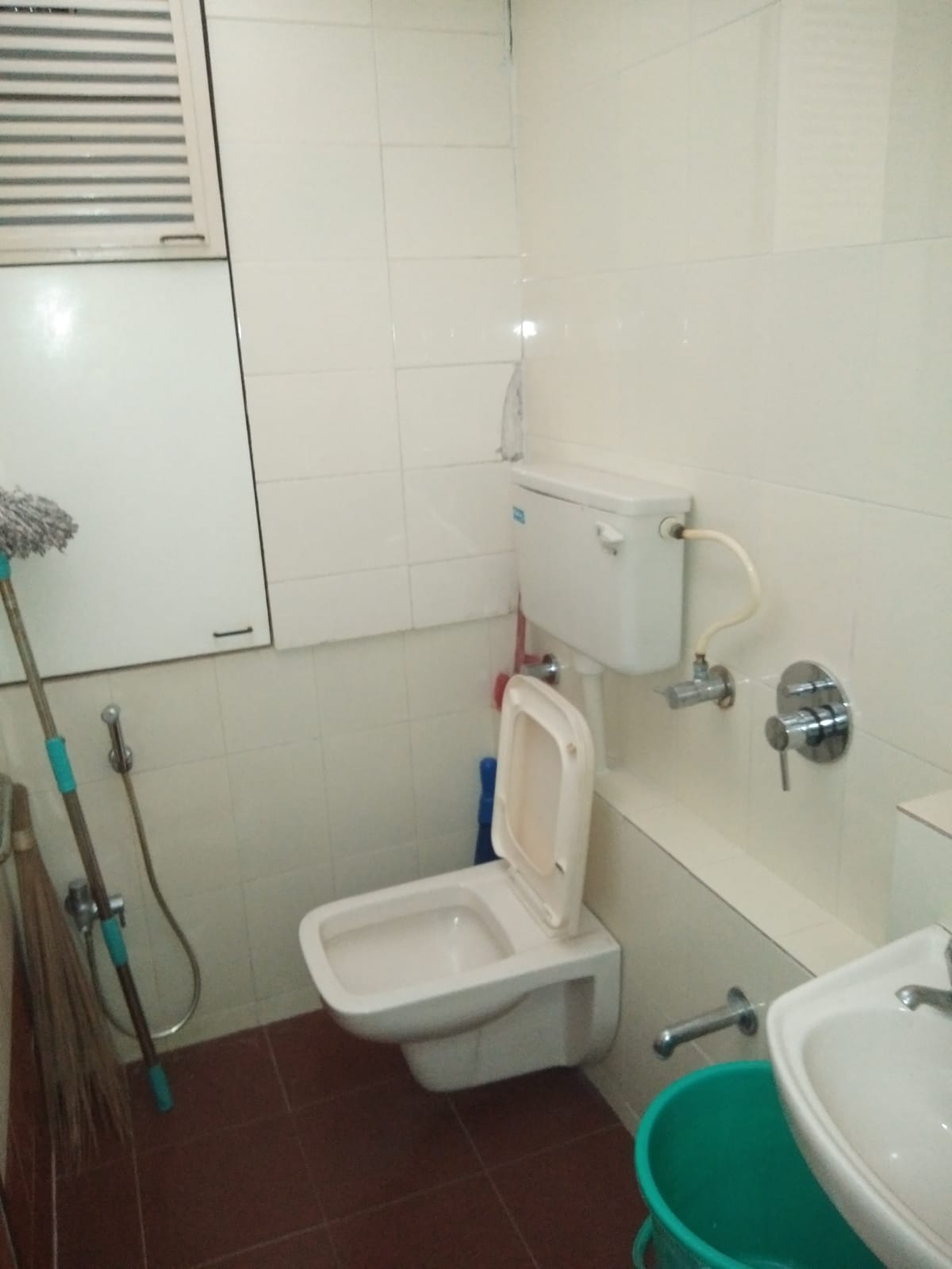 3 BHK Apartment for Rent in 15th Road Mumbai