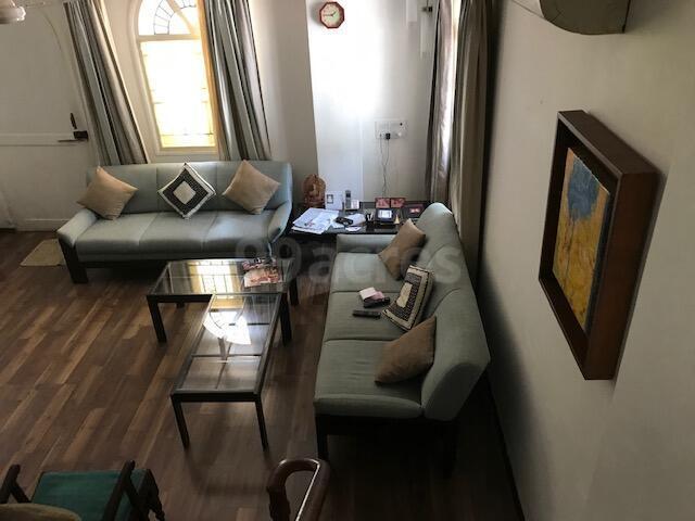4 BHK Apartment for Sale in Khar West Mumbai