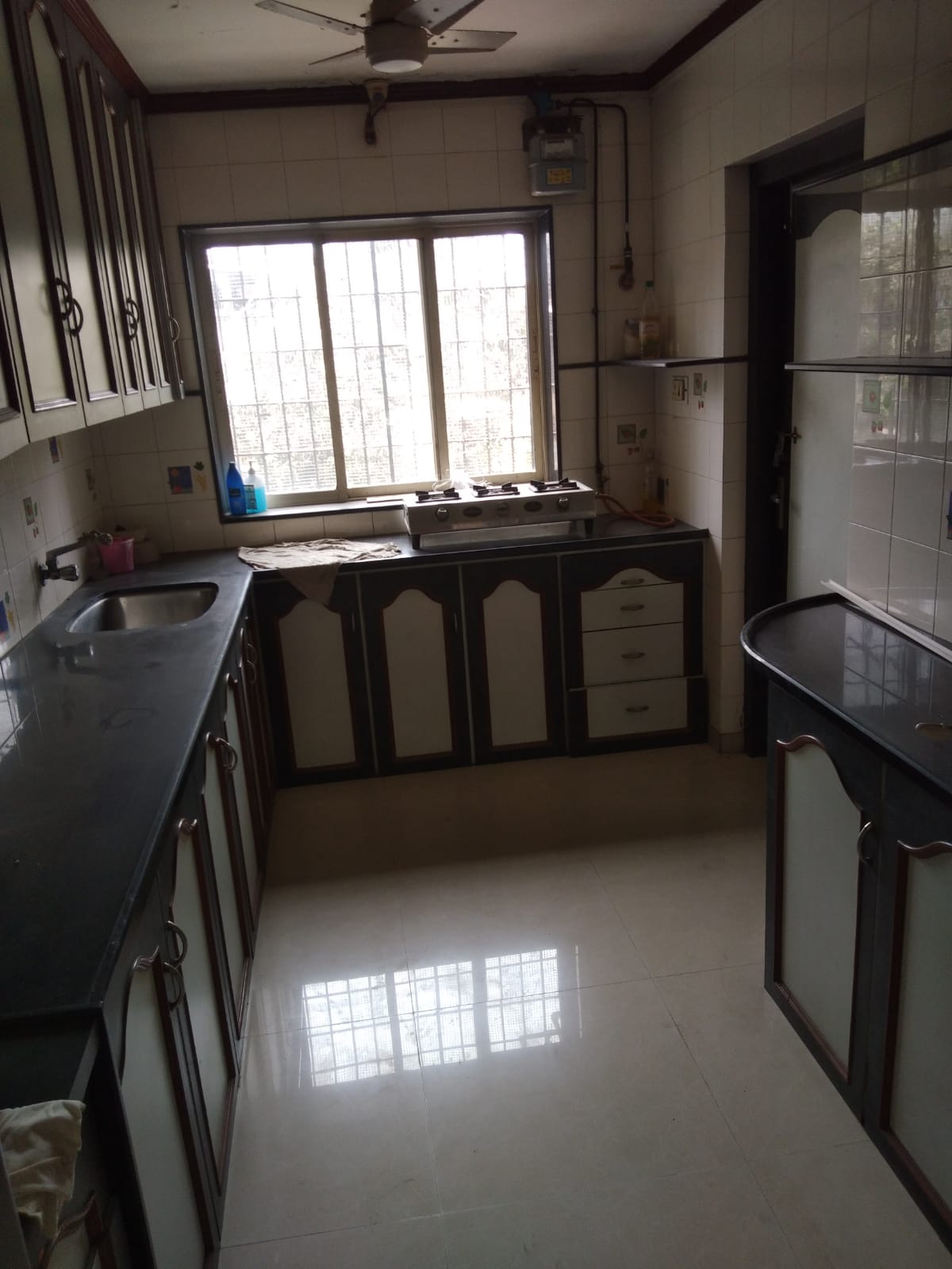 2 BHK Apartment for Sale in Bapubhai Vashi Road Mumbai