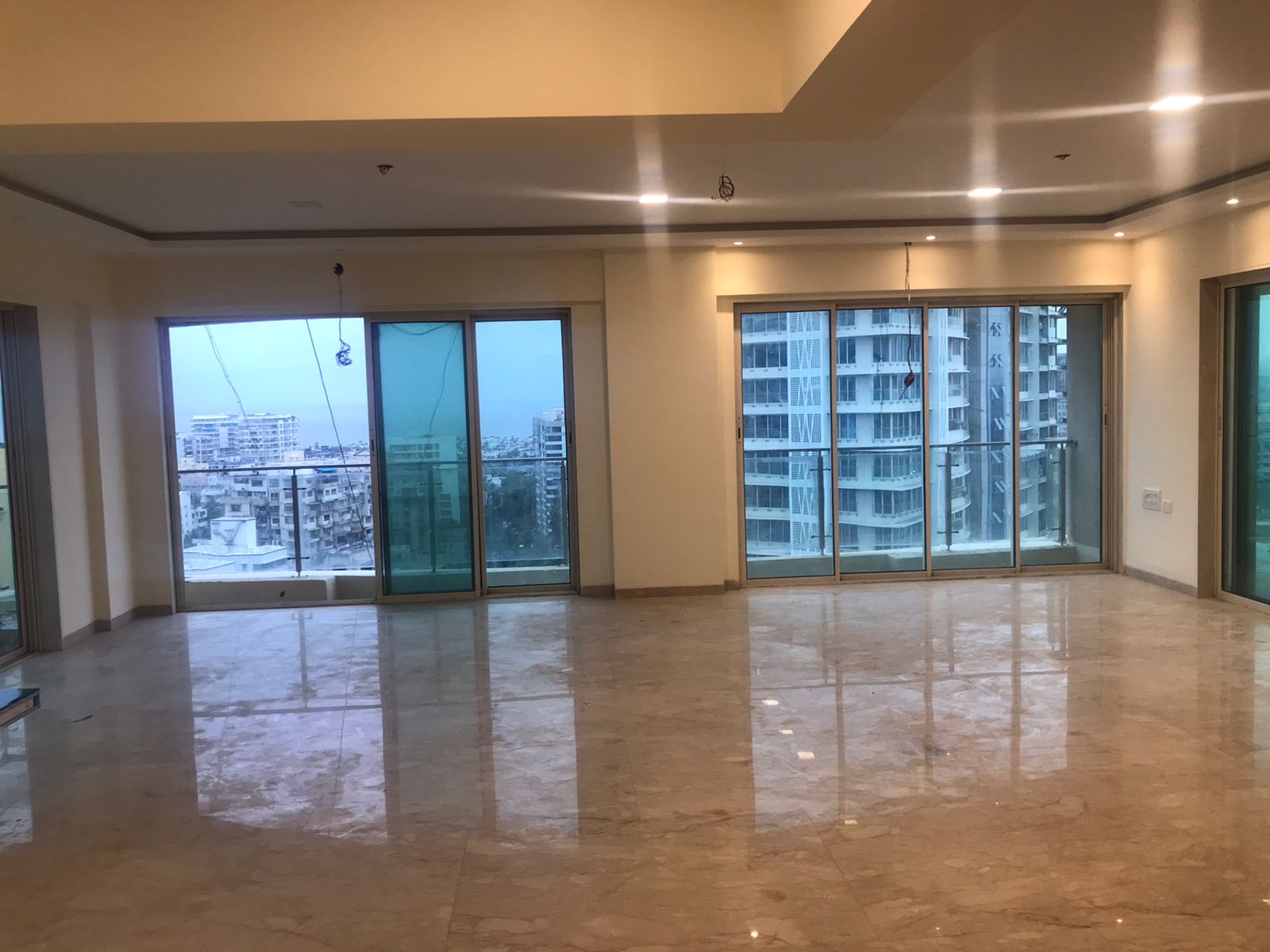 4 BHK Apartment for Rent in Waroda Road Mumbai