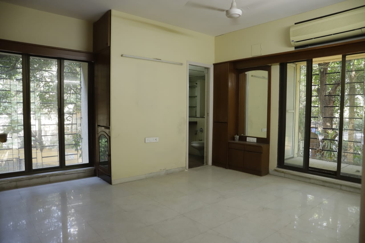 3 BHK Apartment for Sale in Pali Hill Mumbai