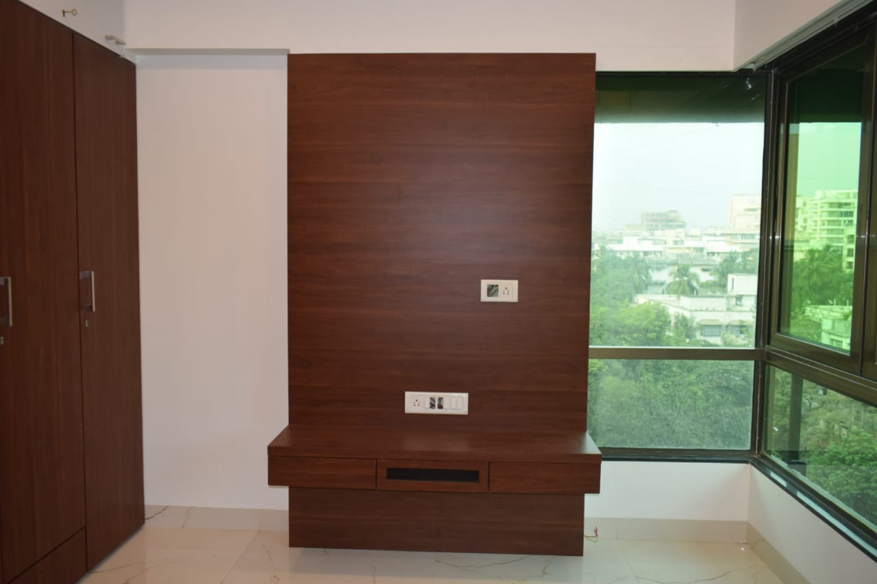 2 BHK Apartment for Rent in linking road Mumbai