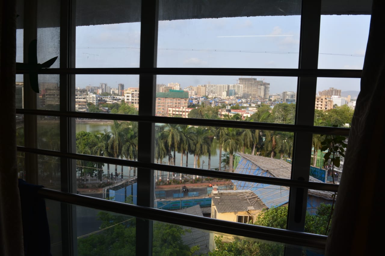 2 BHK Apartment for Sale in Off S V Road Mumbai