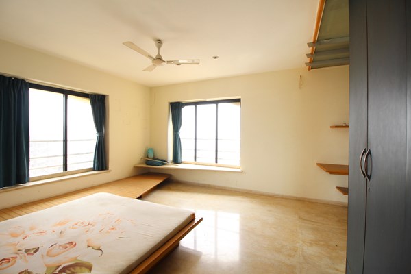 5 BHK Apartment for Sale in Bandstand Mumbai
