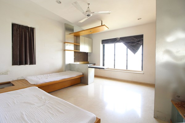 5 BHK Apartment for Sale in Bandstand Mumbai