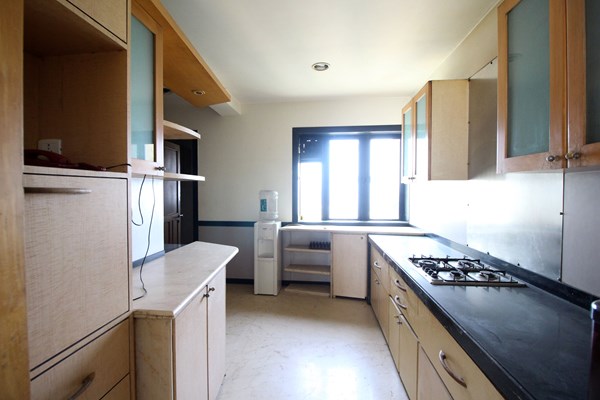 5 BHK Apartment for Rent in Bandstand Mumbai