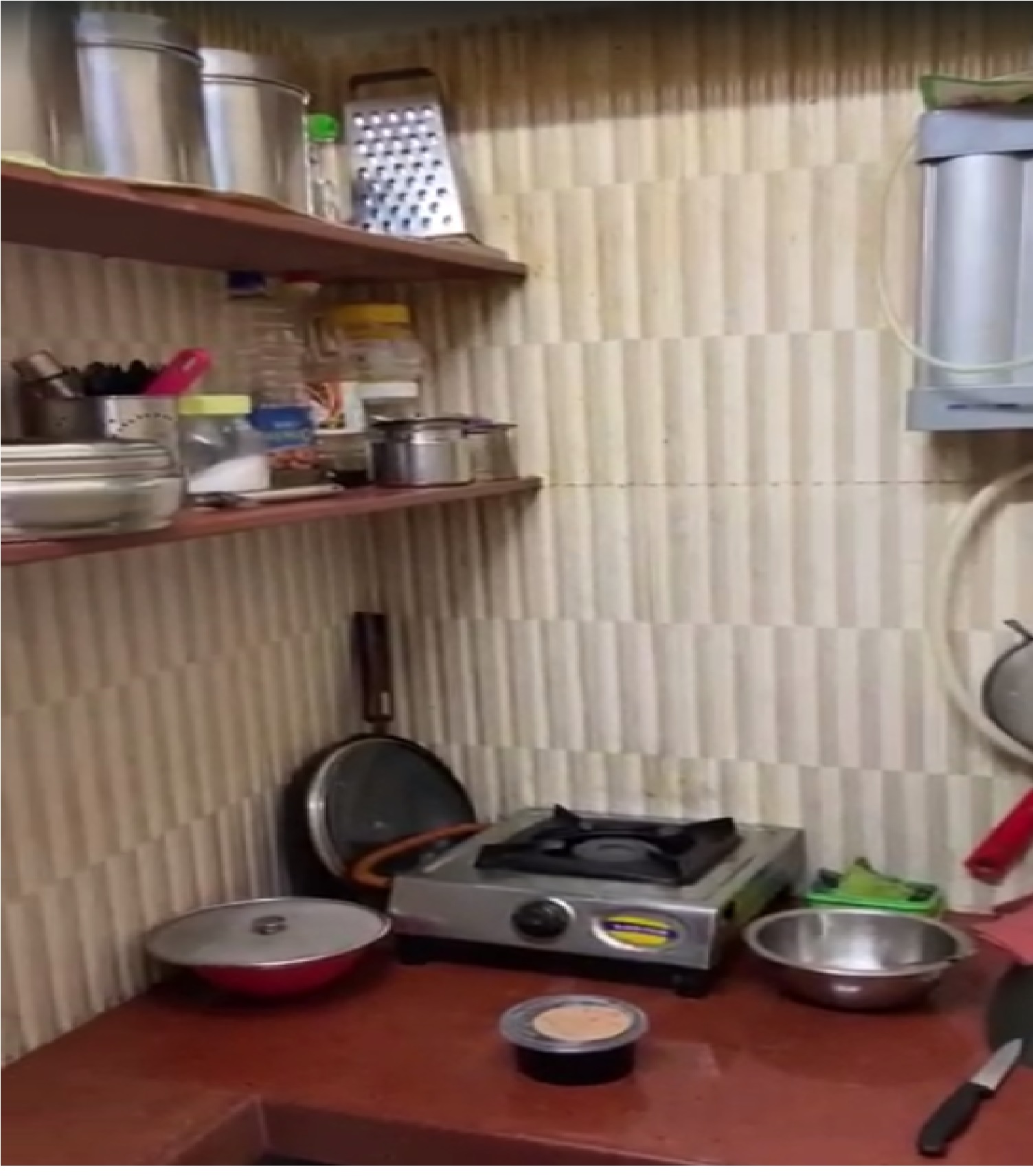 1 BHK Studio Apartment for Rent in Pali Hill Mumbai