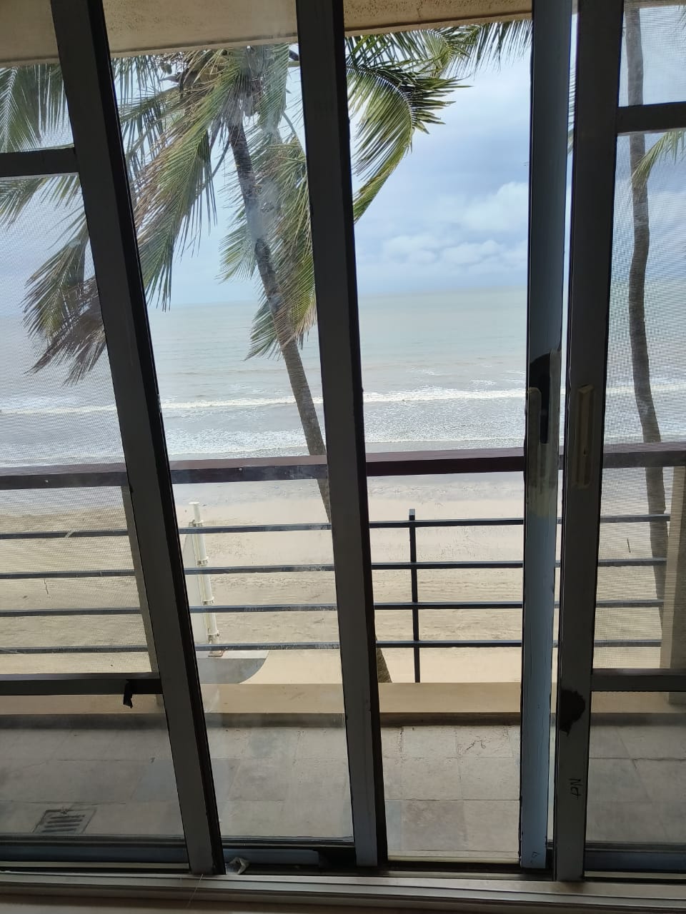 3 BHK Apartment for Rent in Juhu Tara Road Mumbai