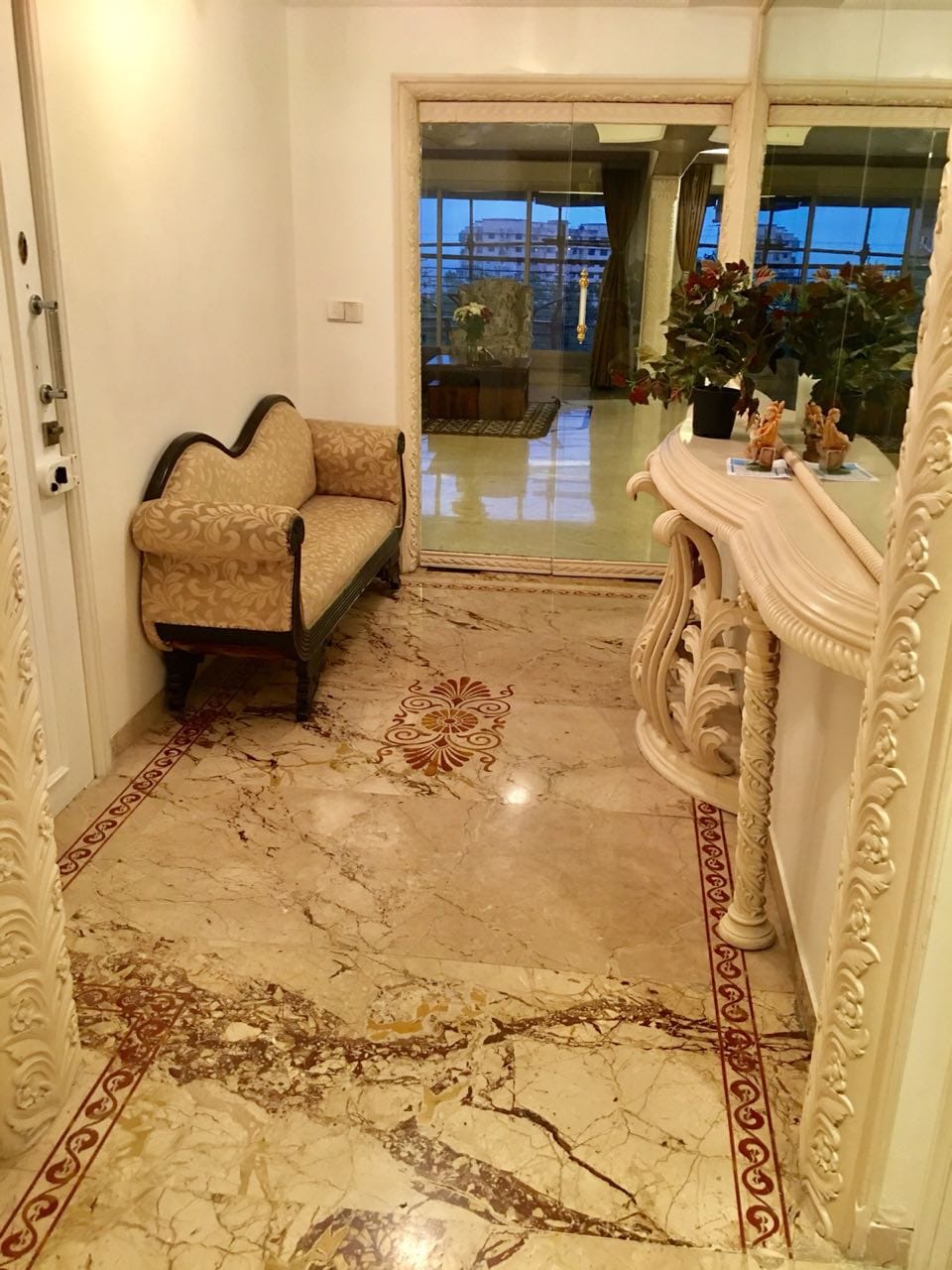3 BHK Apartment for Rent in Pali Hill Mumbai