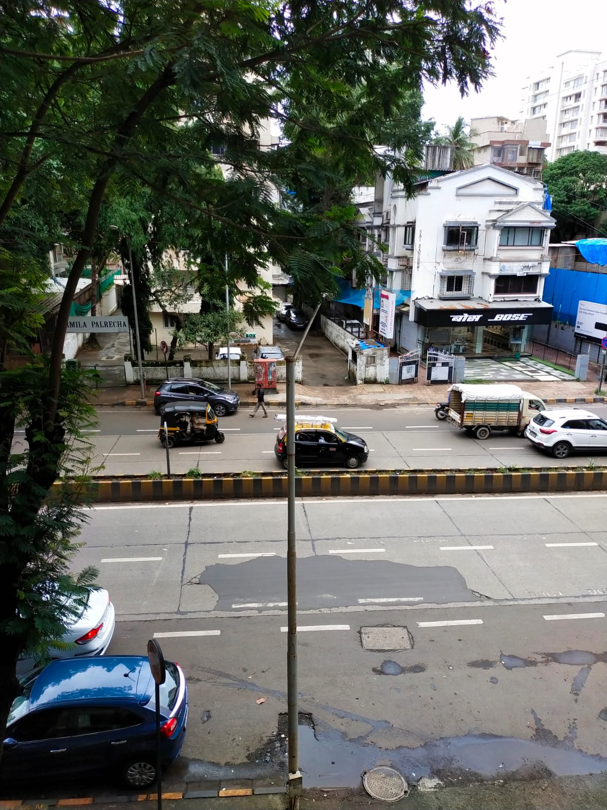 4 BHK Apartment for Sale in Khar West Mumbai