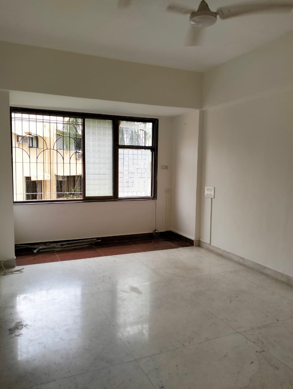 2 BHK Apartment for Sale in Juhu Mumbai
