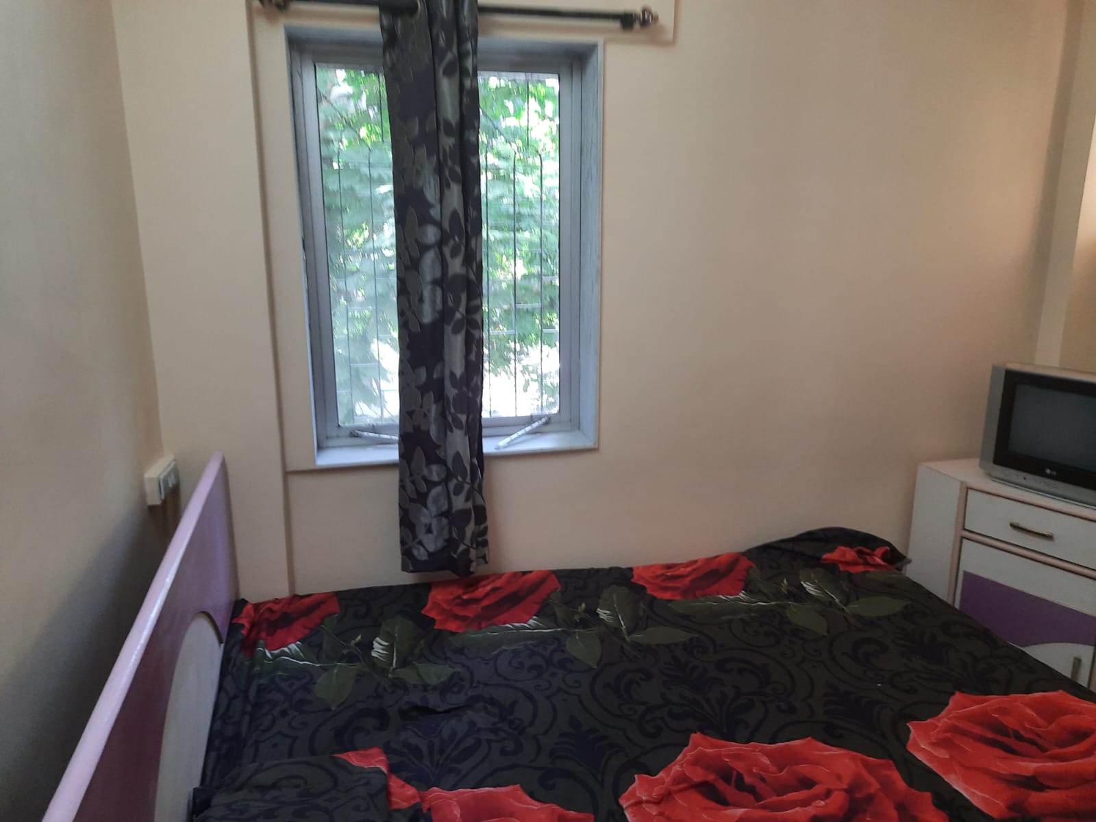 1 BHK Apartment for Rent in 7 Bungalow Mumbai