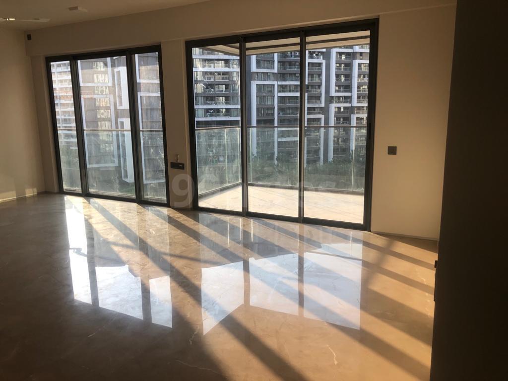 4 BHK Apartment for Rent in Bandra East Mumbai