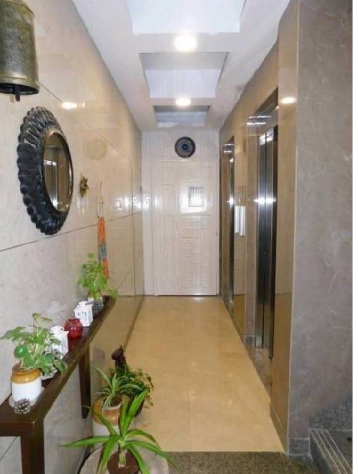 3 BHK Apartment for Sale in Juhu Road Mumbai