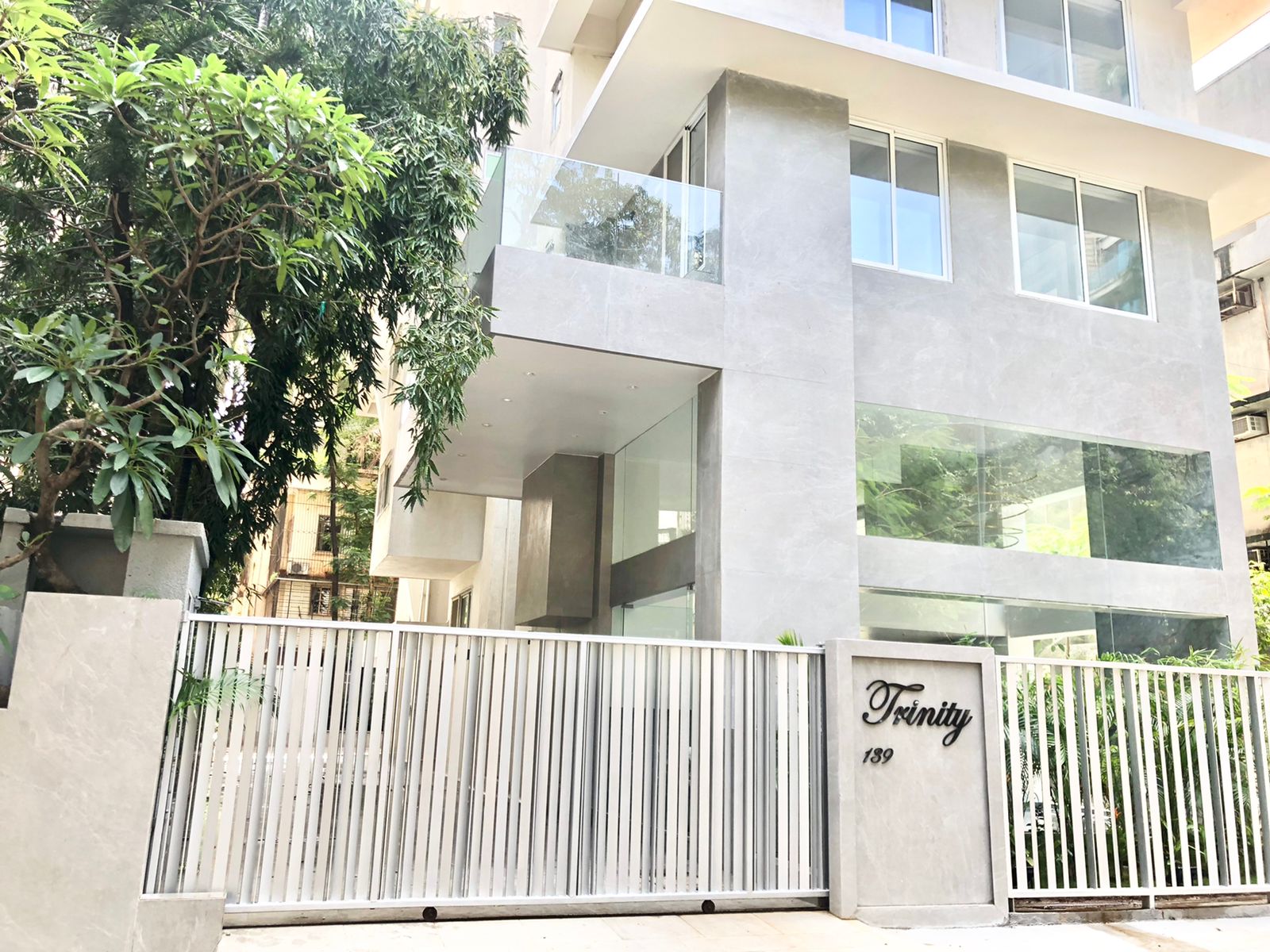 5 BHK Apartment for Rent in 10th  Road Mumbai