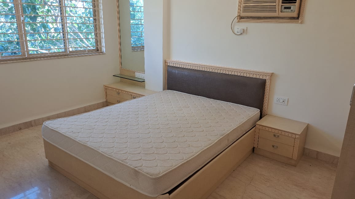 3 BHK Apartment for Rent in Bandra West Mumbai