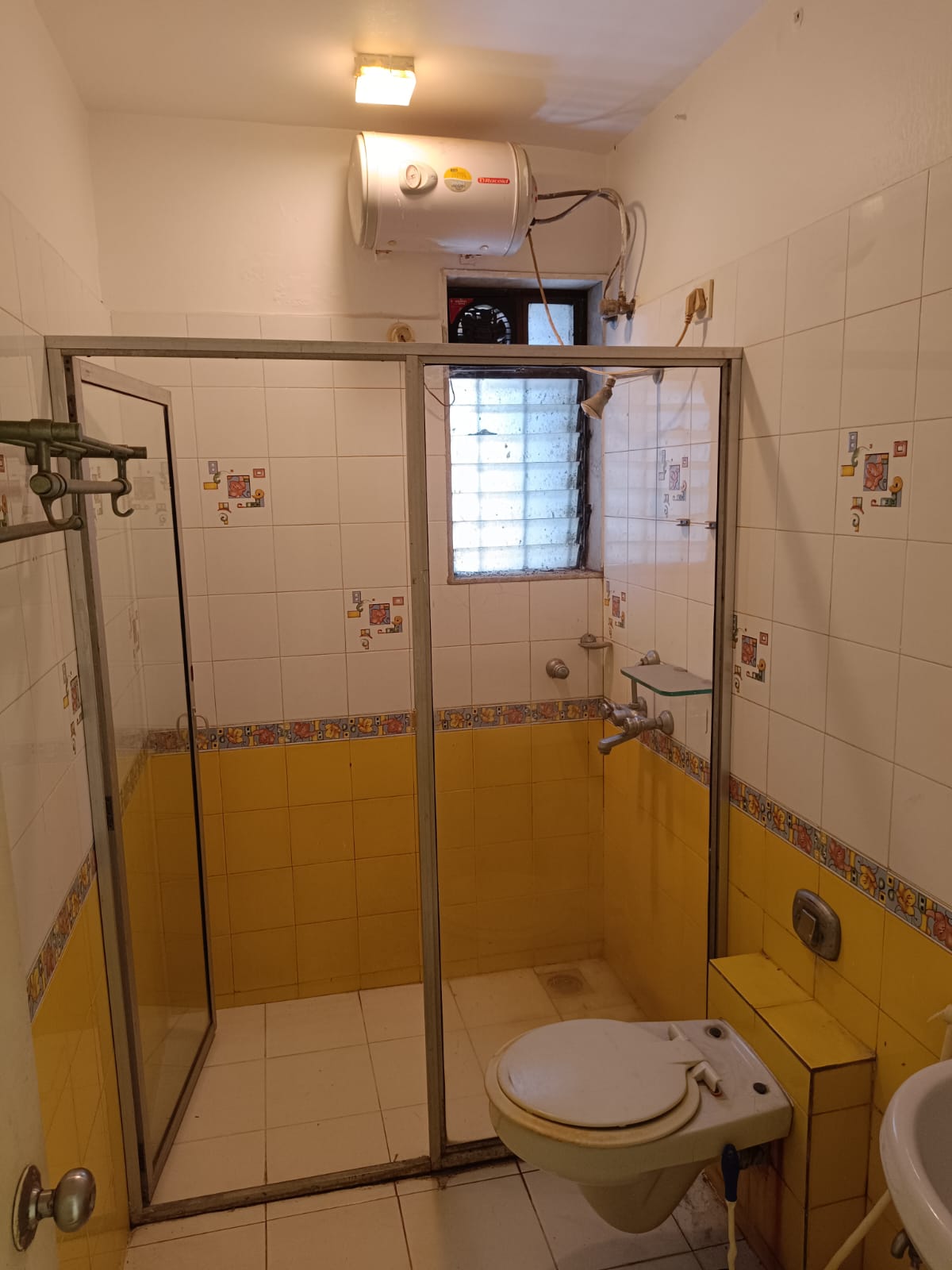3 BHK Apartment for Rent in 11th Road Mumbai