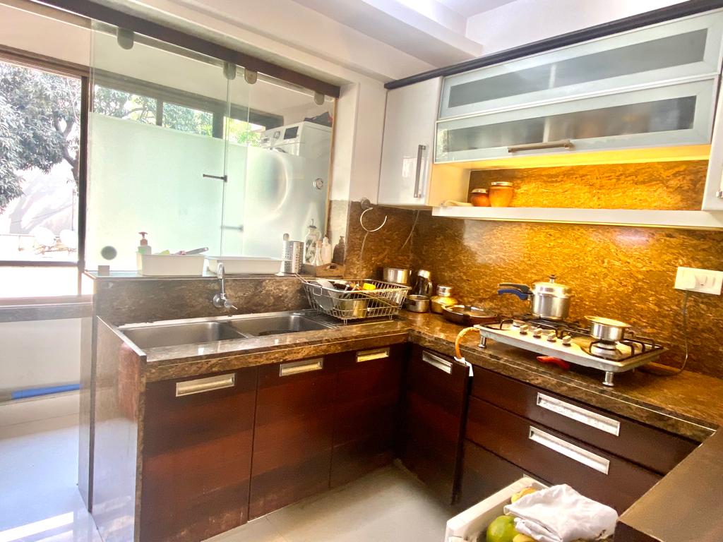 3 BHK Apartment for Rent in 15th Road Mumbai