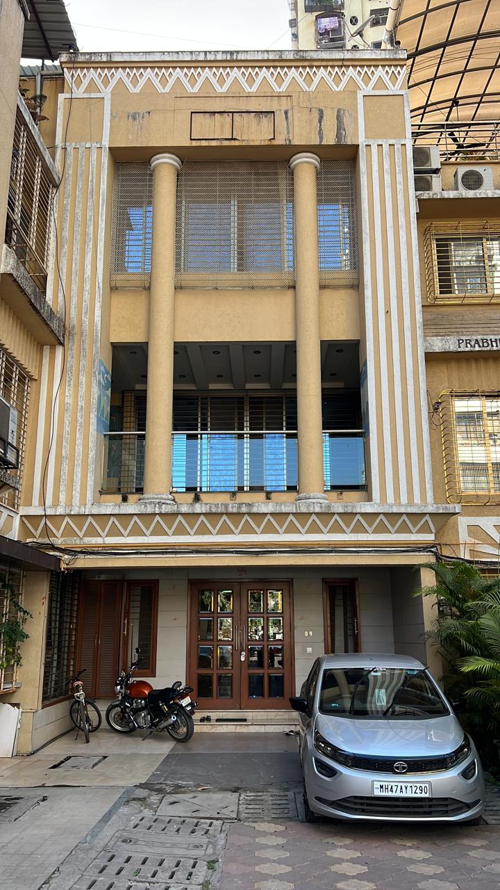 6 BHK Row House for Sale in New Link Road Mumbai