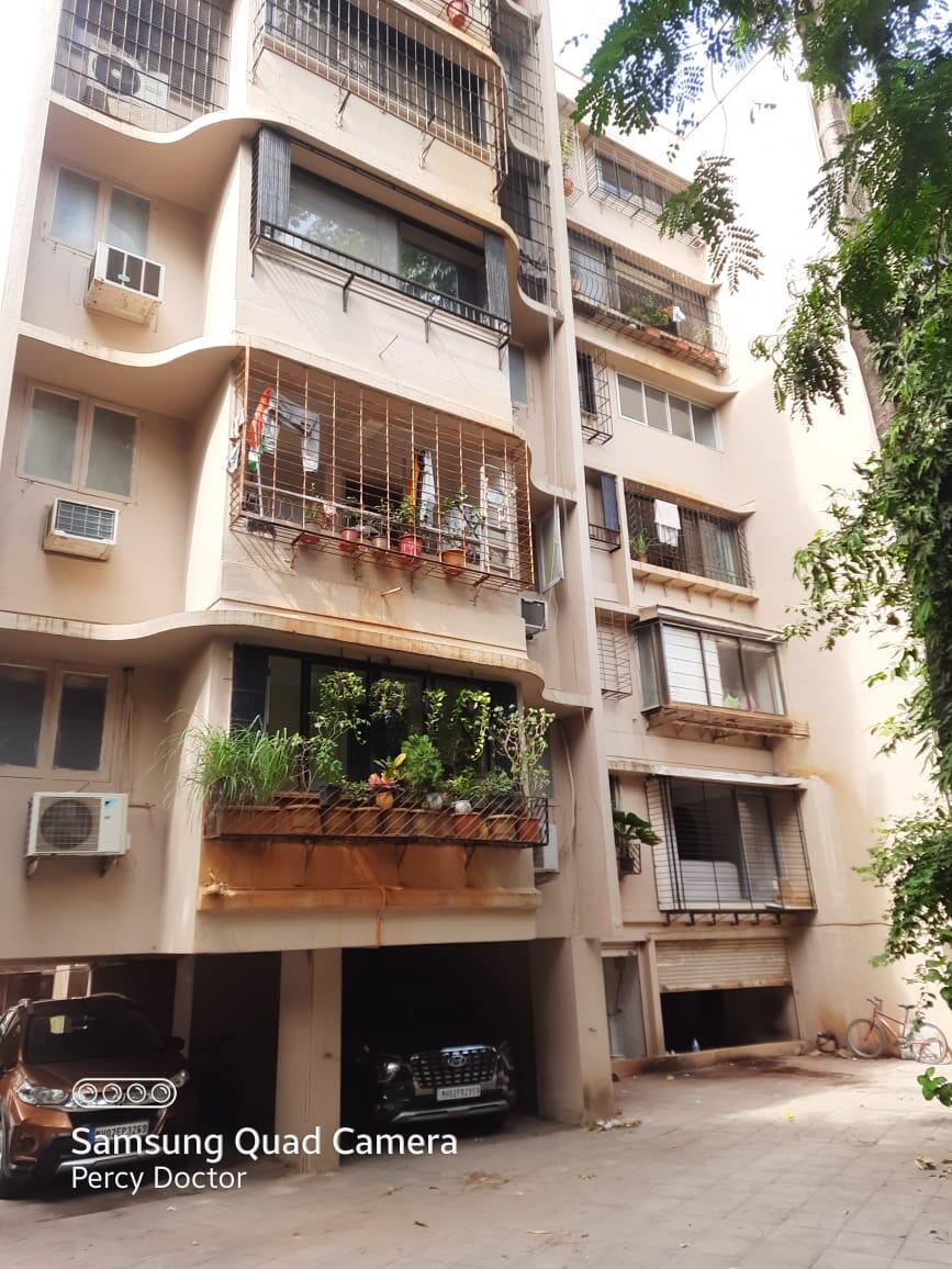 2 BHK Apartment for Sale in Juhu Mumbai