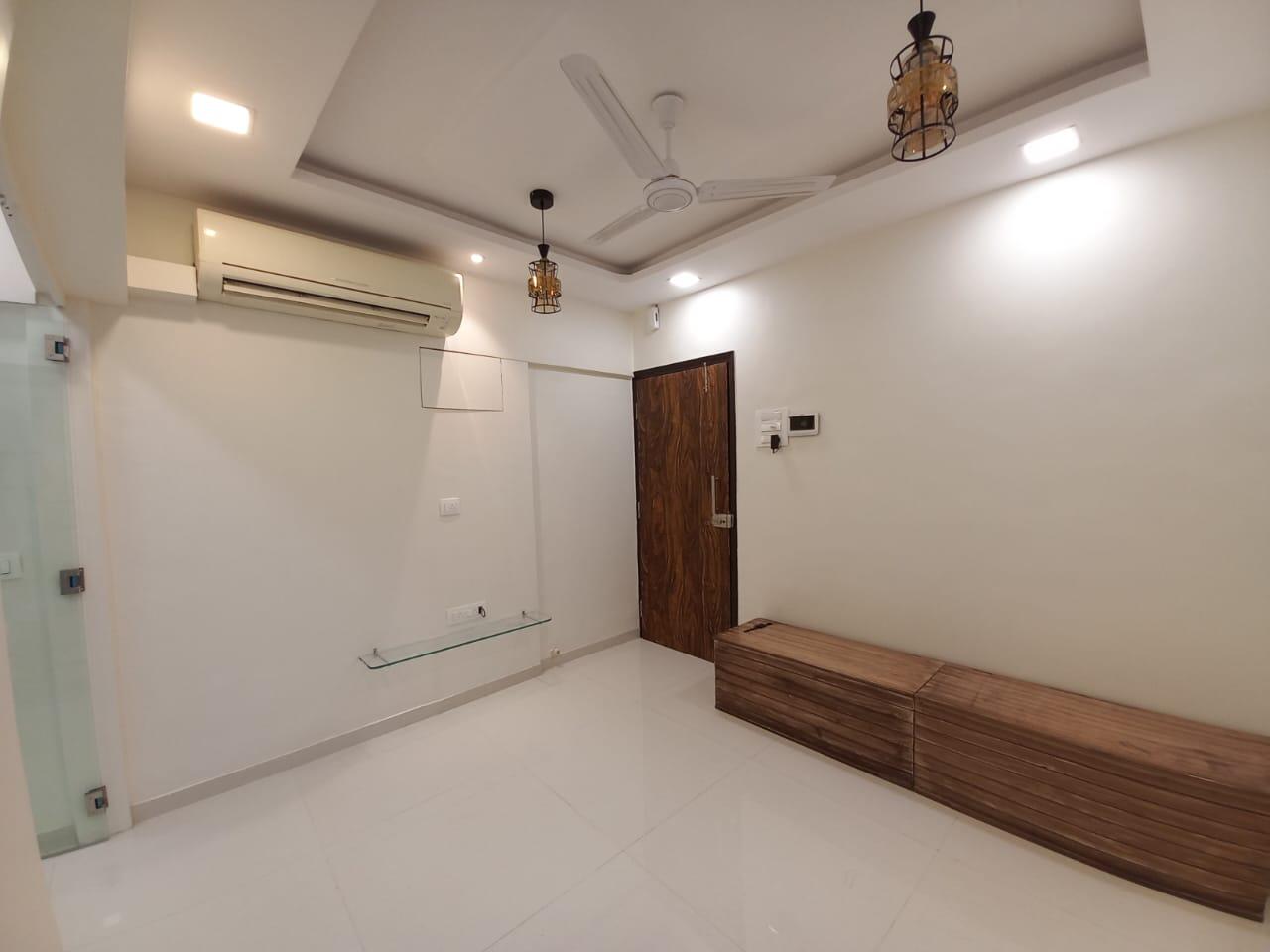 1 BHK Apartment for Rent in Khar West Mumbai