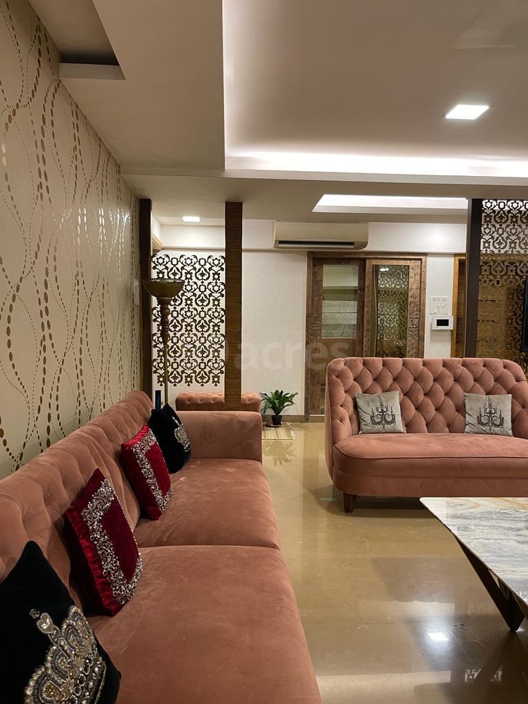 4 BHK Apartment for Sale in Bandra West Mumbai