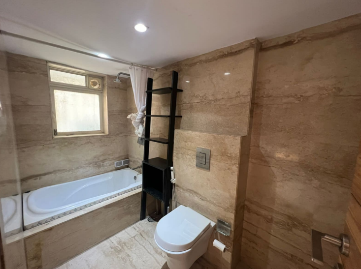 3 BHK Apartment for Rent in Bandra West Mumbai