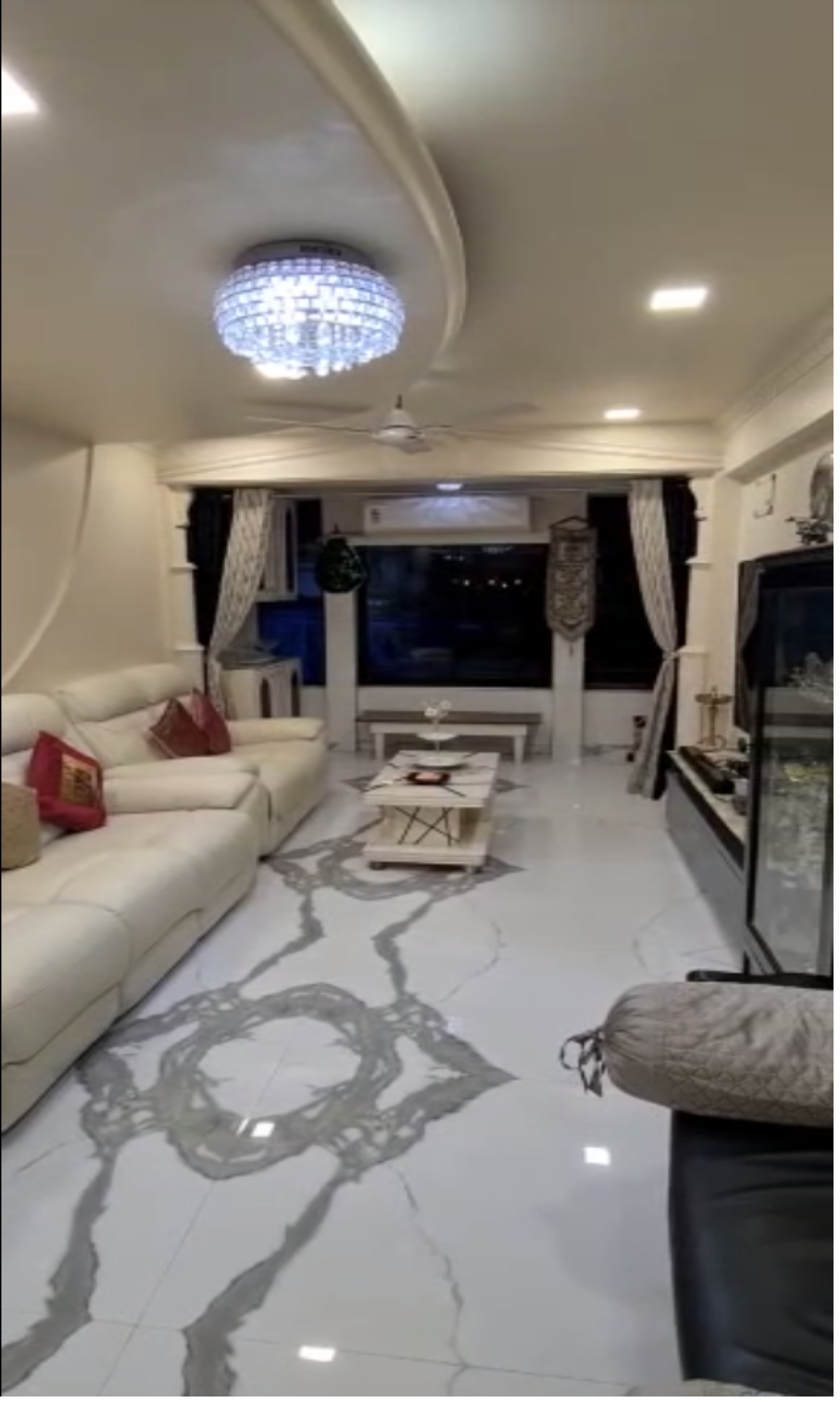 3 BHK Apartment for Sale in Juhu Road Mumbai