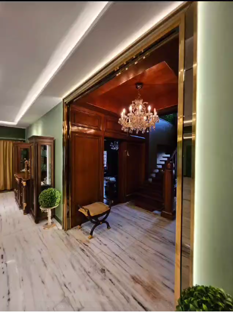4 BHK Apartment for Rent in Gulmohar cross road no.6 Mumbai