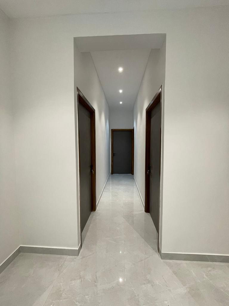 4 BHK Apartment for Sale in Bandra West Mumbai