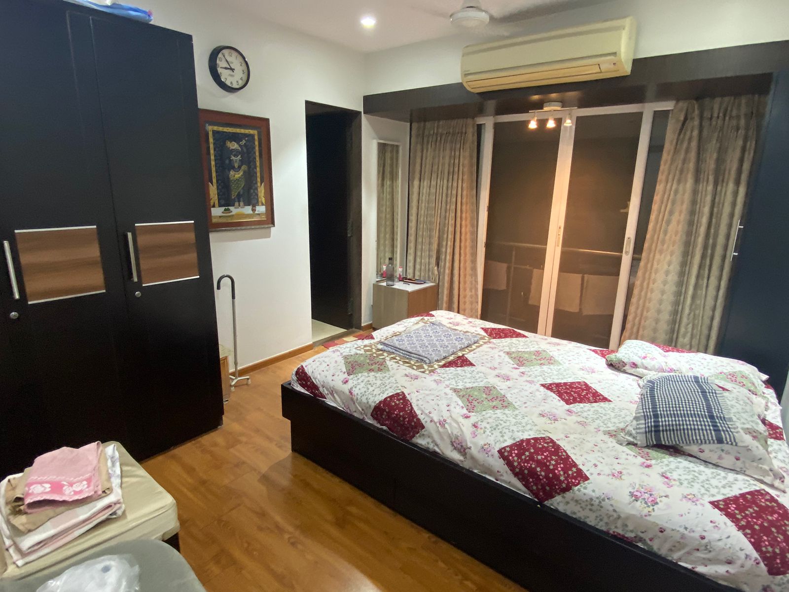 3 BHK Apartment for Sale in Khar West Mumbai