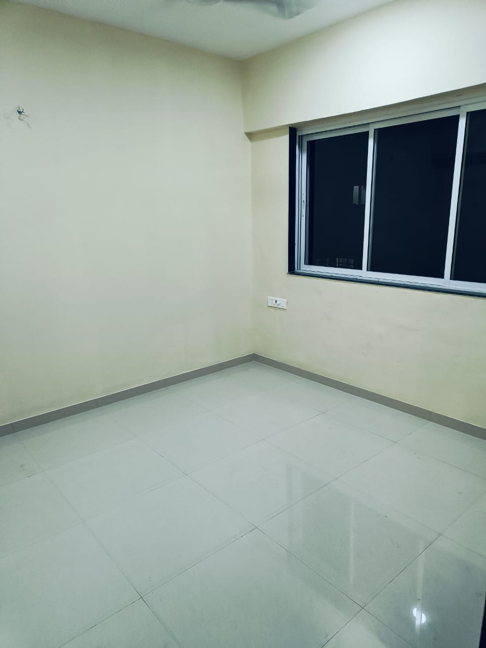 3 BHK Apartment for Sale in 1st Road Mumbai