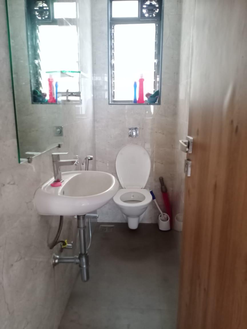 3 BHK Apartment for Rent in Santacruz West Mumbai