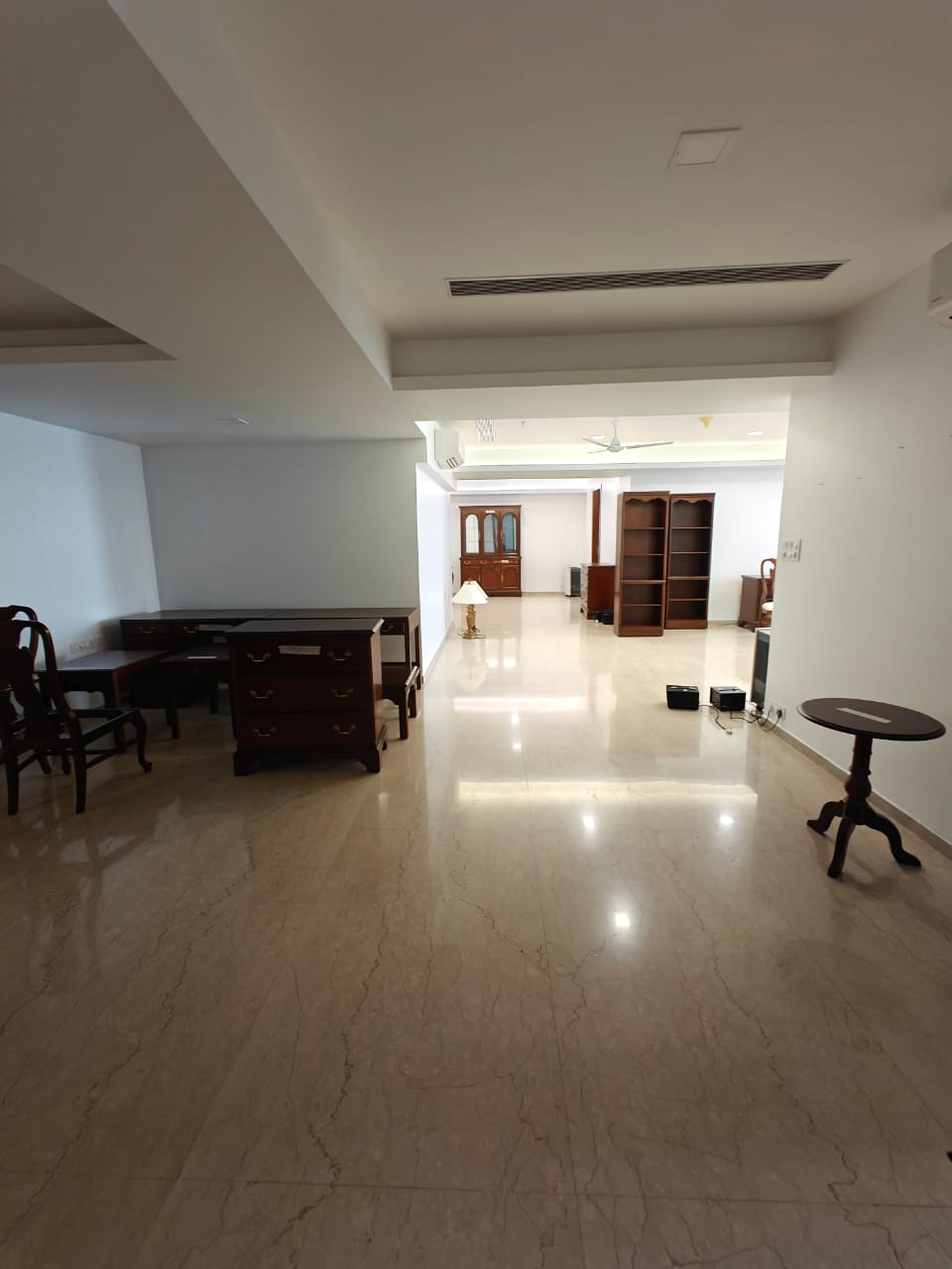 5 BHK Apartment for Rent Mumbai