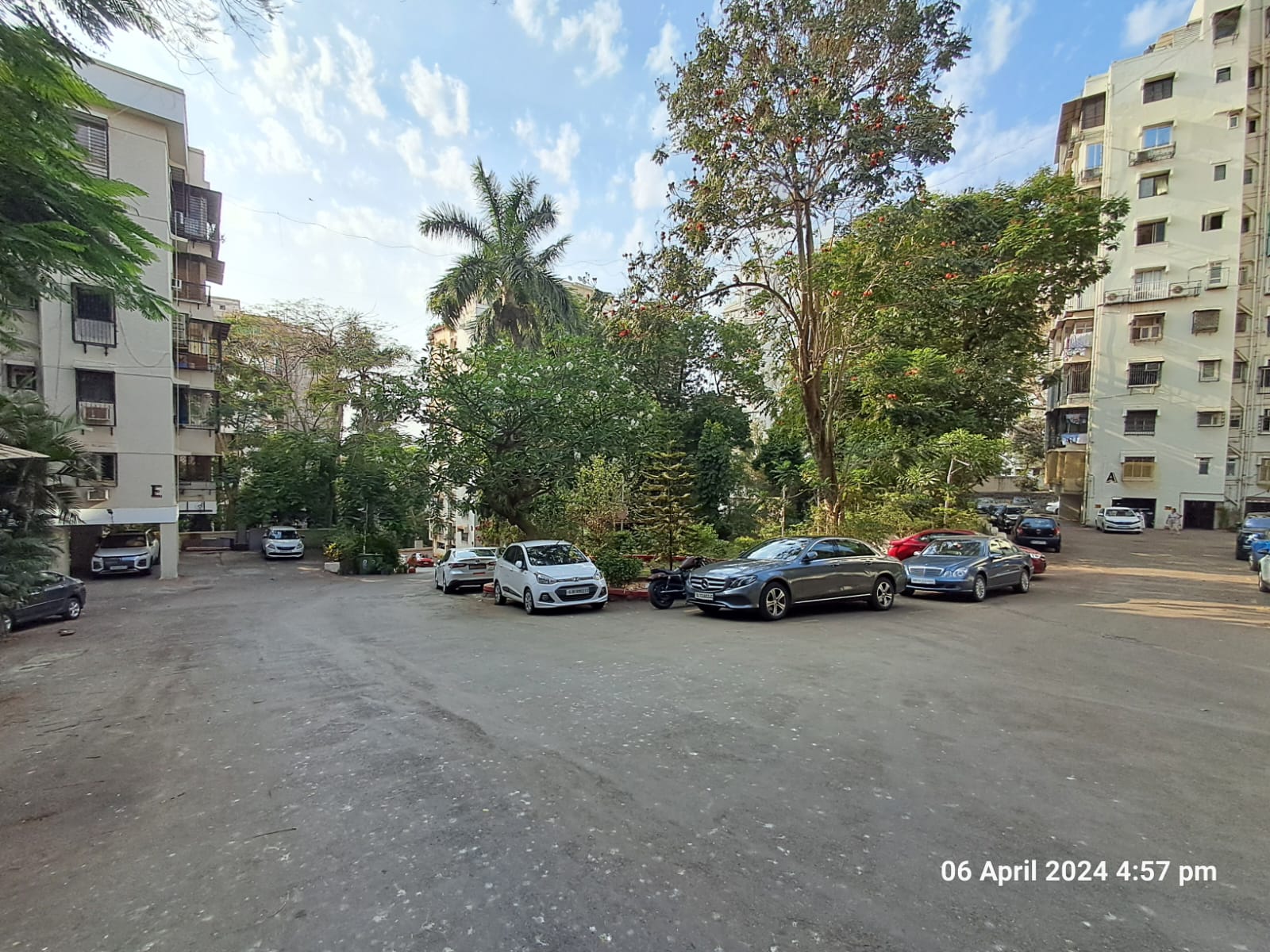 2 BHK Apartment for Rent in Pali Hill Mumbai