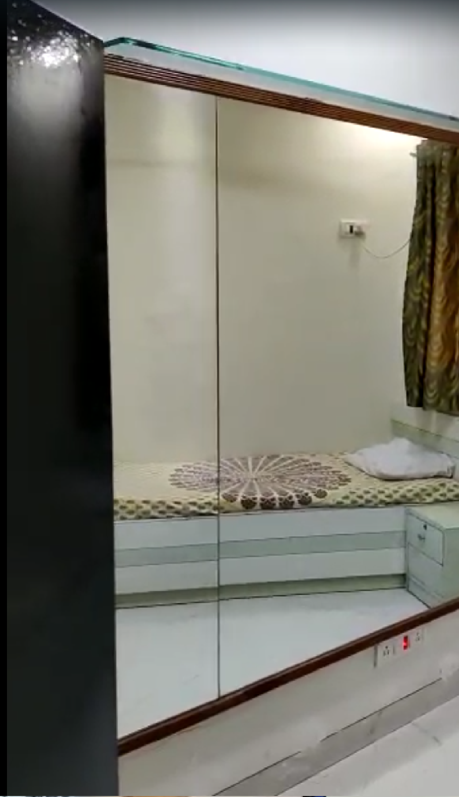 2 BHK Apartment for Rent in 16th Road Mumbai