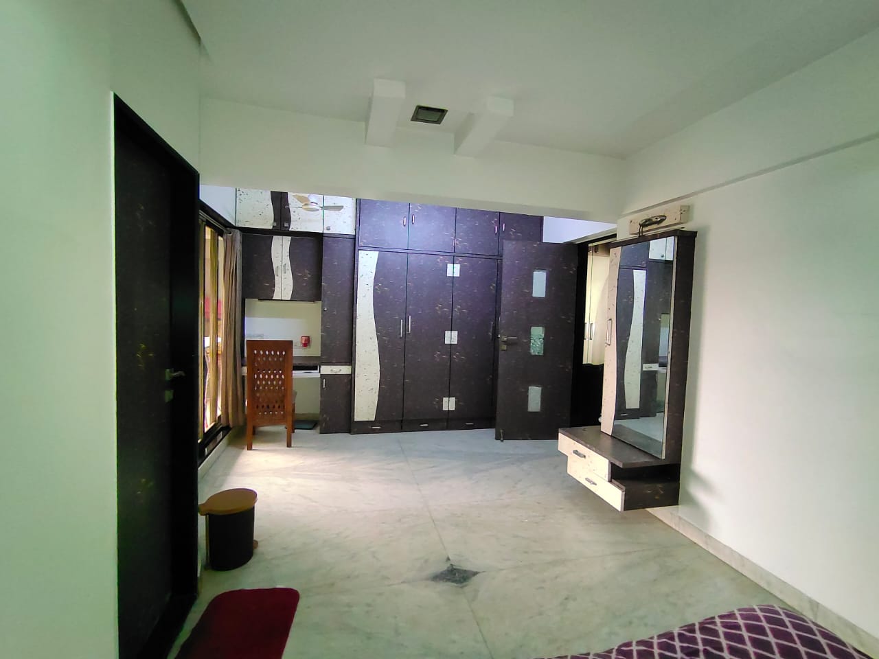 2 BHK Apartment for Rent in Shahid Bhagat Singh Road Mumbai