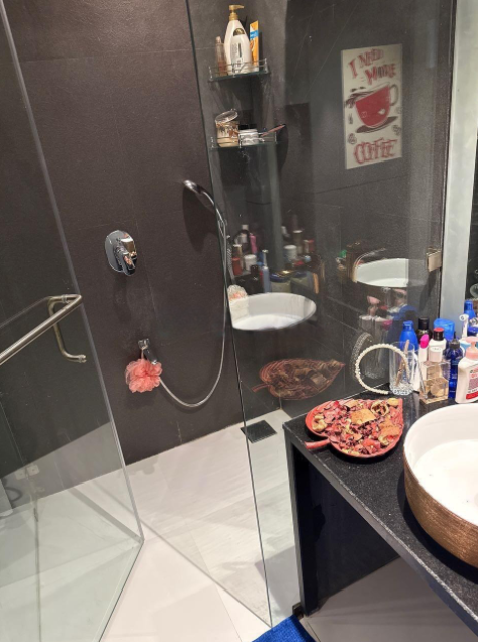 3 BHK Apartment for Sale in Andheri West Mumbai